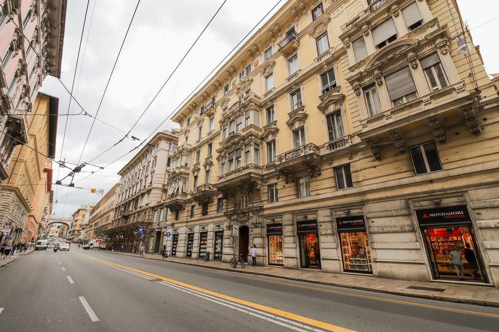 Altido Apt For 3 With Rooftop Balcony And Lovely Cityview Génova Exterior foto